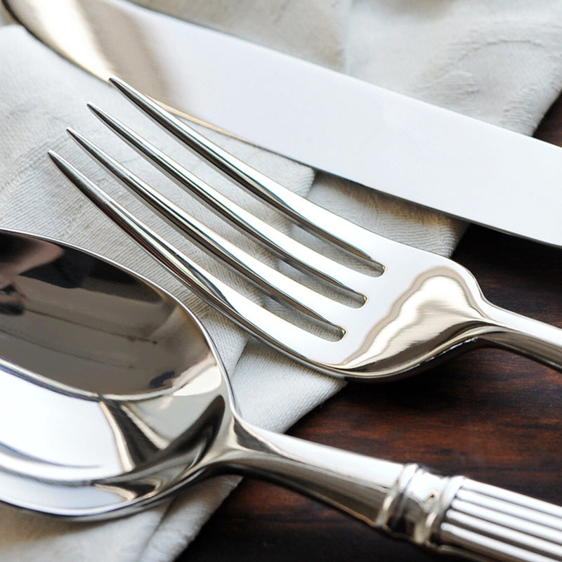 18/10 Stainless Steel Cutlery Set with Refined Finish and Polished Design