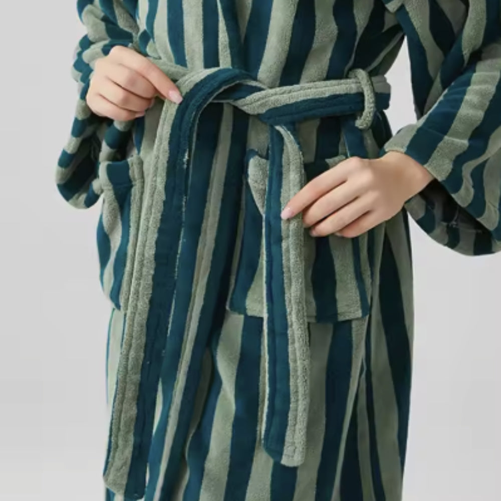 Soft Cotton Bathrobe with Unisex Design for Everyday Comfort