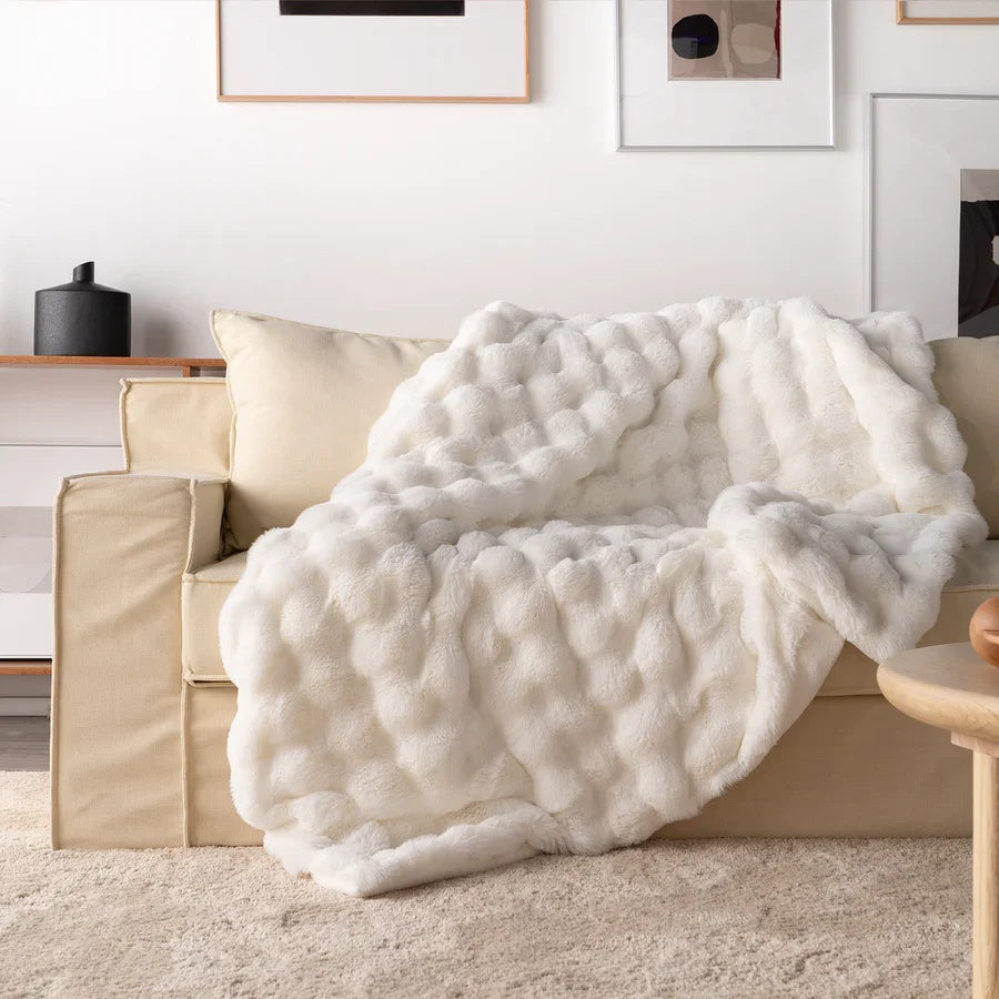 Soft Faux Fur Throw Blanket β Double-Lined Microfibre Blanket for Cosy Comfort