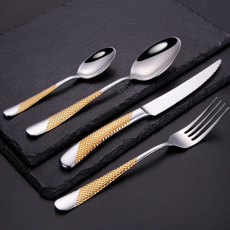 Textured 18/10 Stainless Steel Cutlery Set with Diagonal Handle Design