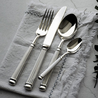 18/10 Stainless Steel Cutlery Set with Refined Finish and Polished Design