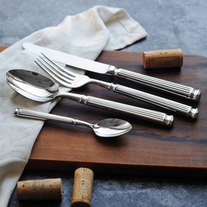 18/10 Stainless Steel Cutlery Set with Refined Finish and Polished Design