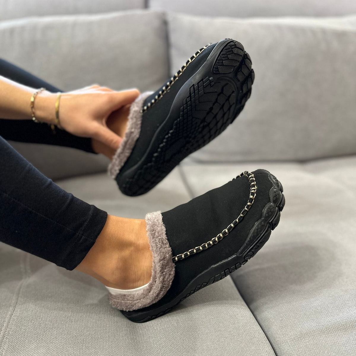 Barefoot Comfort Slippers – Ultra-Warm & Flexible for Natural Movement