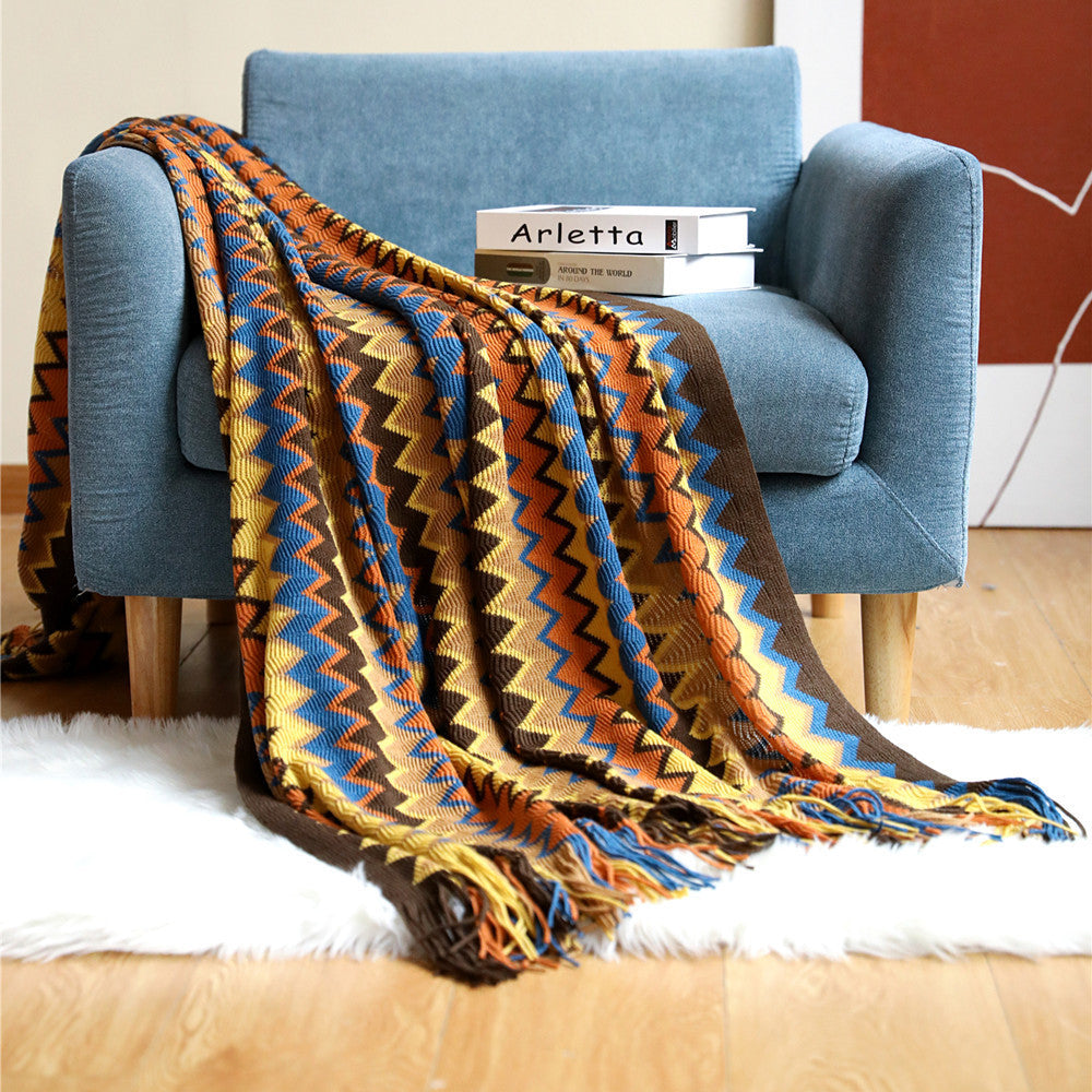 Boho Chevron Throw Blanket with Woven Texture and Decorative Fringes
