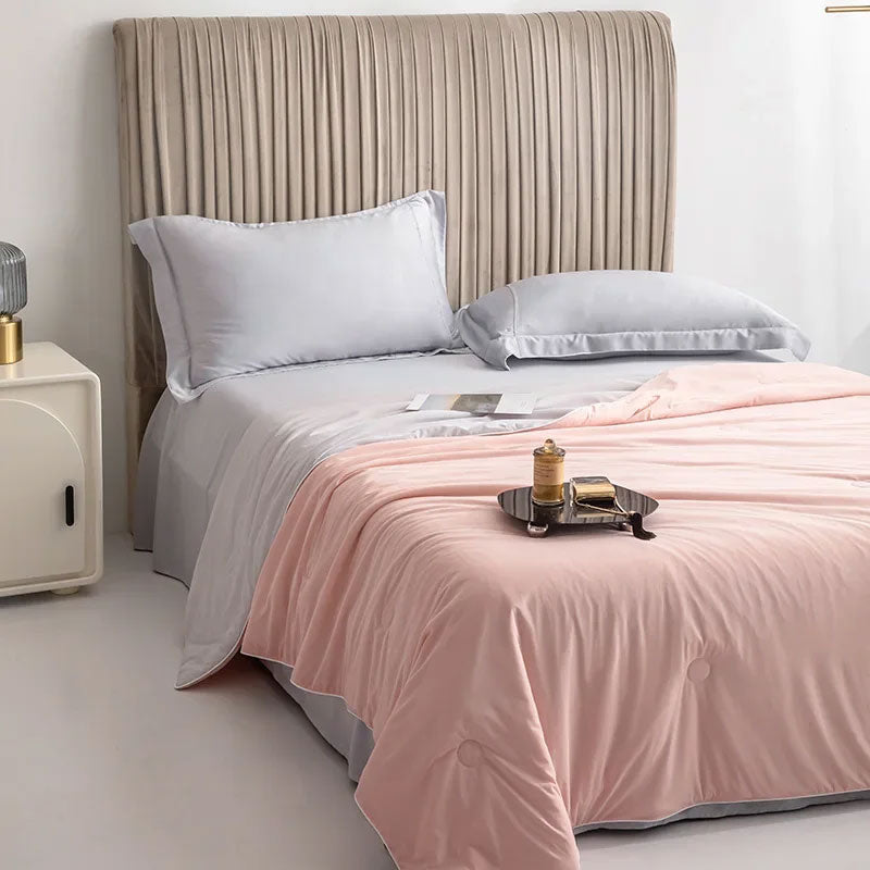 Breathable Cooling Blanket with Lightweight Cotton-Polyester Fabric