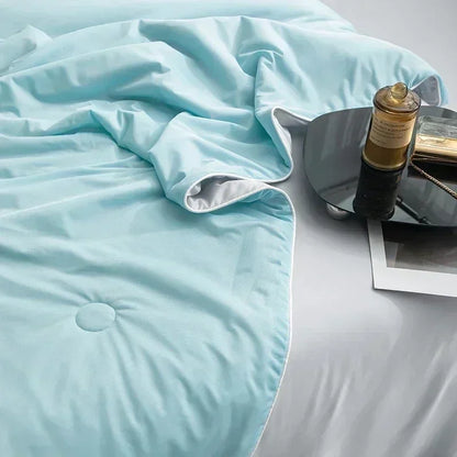 Breathable Cooling Blanket with Lightweight Cotton-Polyester Fabric