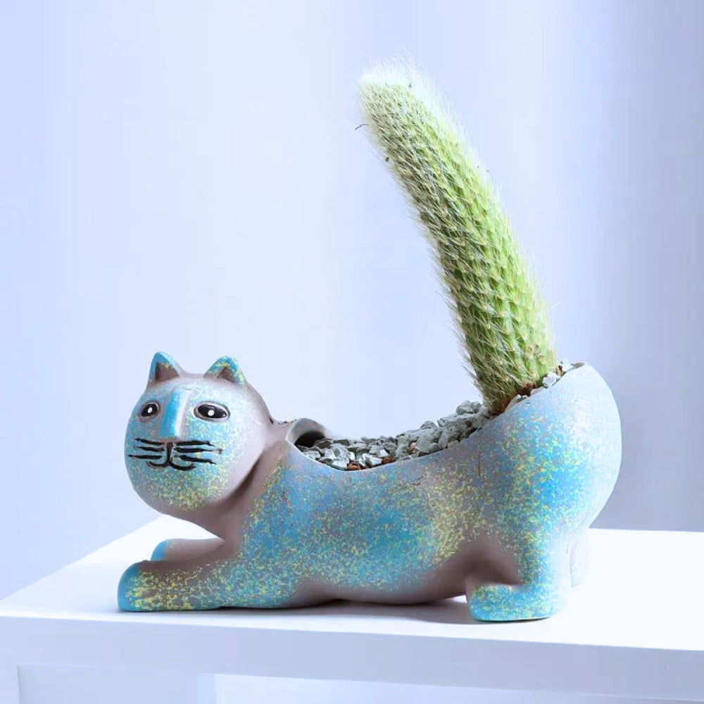 Cat-Shaped Ceramic Plant Pot for Indoor and Outdoor Plant Displays