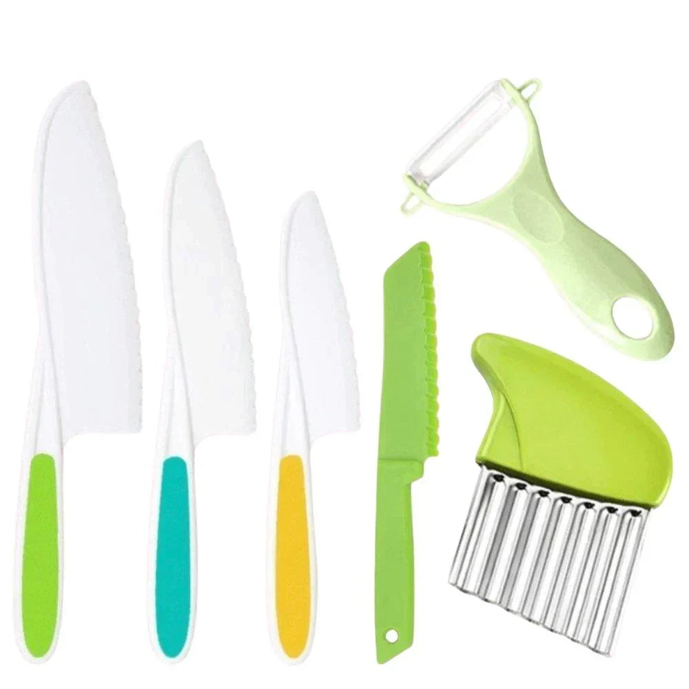 Children’s Kitchen Tool Set with Wooden Knives, Cutters and Baking Tools