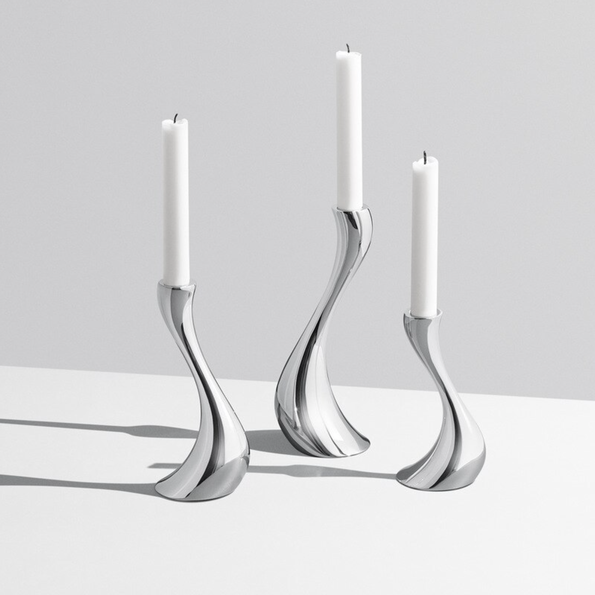 Chrome Stainless Steel Candle Holders with Elegant Wave Design
