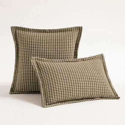 Classic Houndstooth Jacquard Cushion Cover with Timeless Pattern