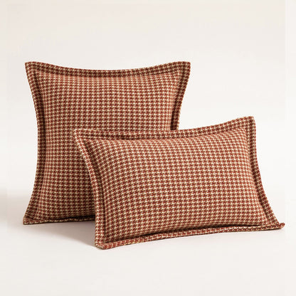 Classic Houndstooth Jacquard Cushion Cover with Timeless Pattern