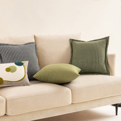 Classic Houndstooth Jacquard Cushion Cover with Timeless Pattern