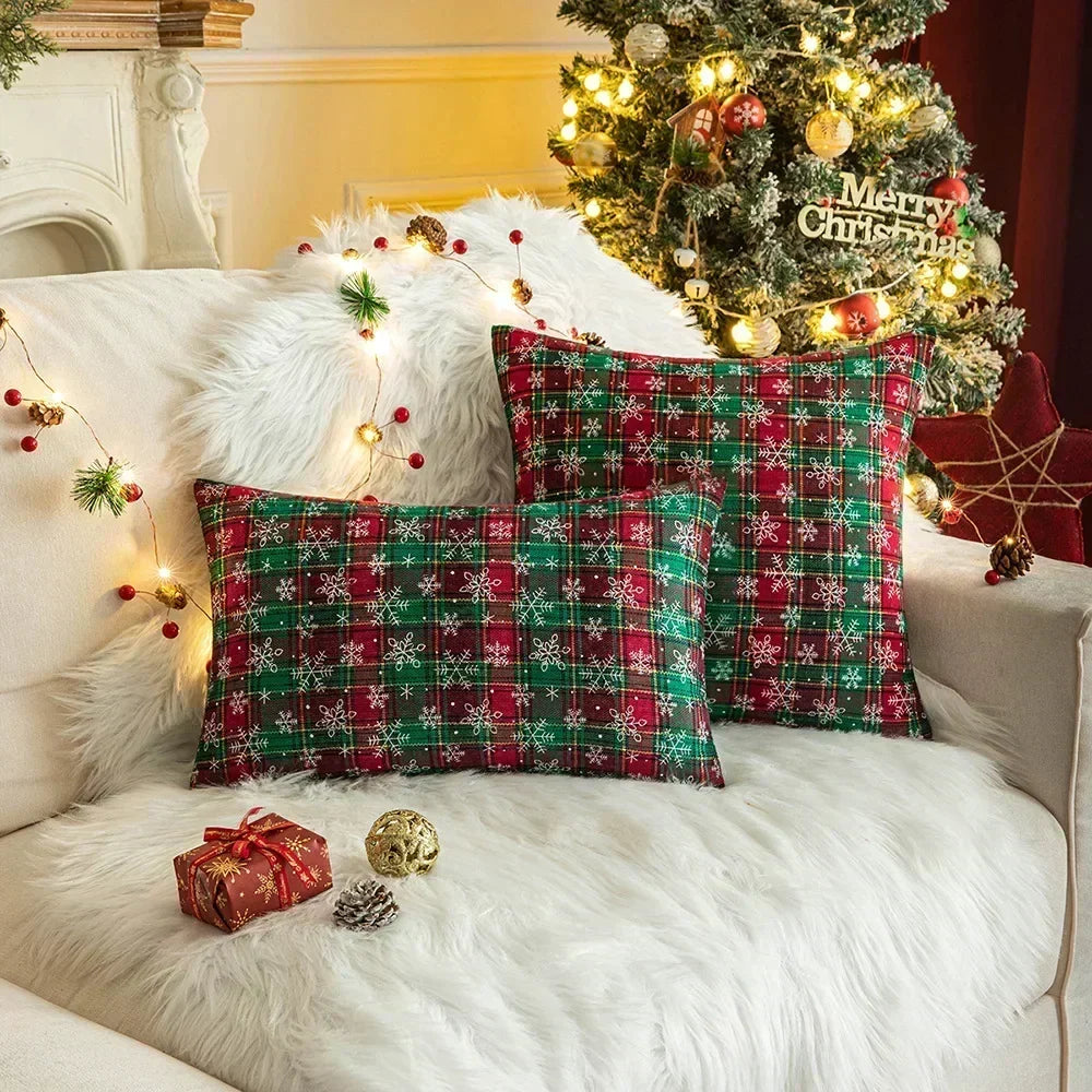 Classic Plaid Christmas Cushion Cover with Soft Velvet Finish
