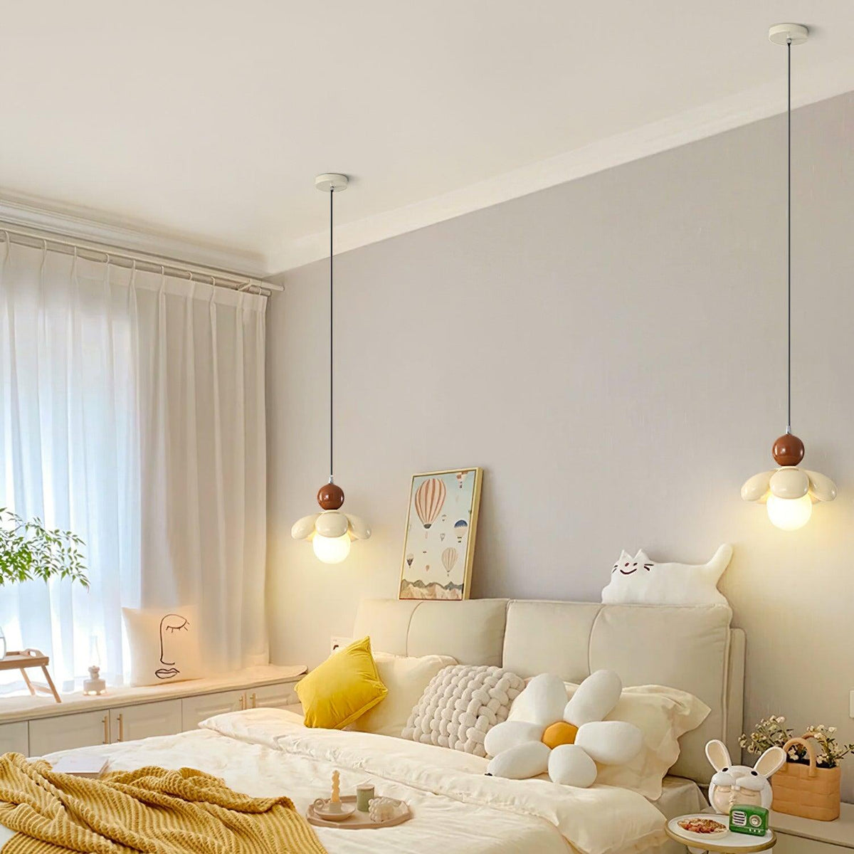 Colourful Flower-Shaped Resin Pendant Lamp with G9 Socket