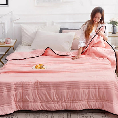 Cooling Blanket with Soft Breathable Fabric for Comfortable Sleep