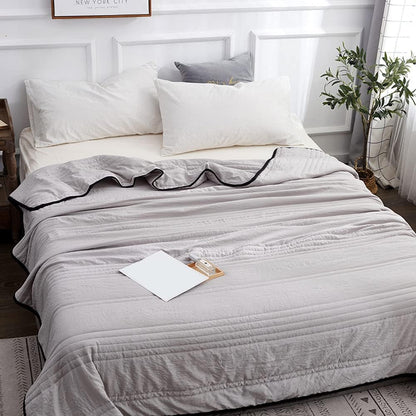 Cooling Blanket with Soft Breathable Fabric for Comfortable Sleep