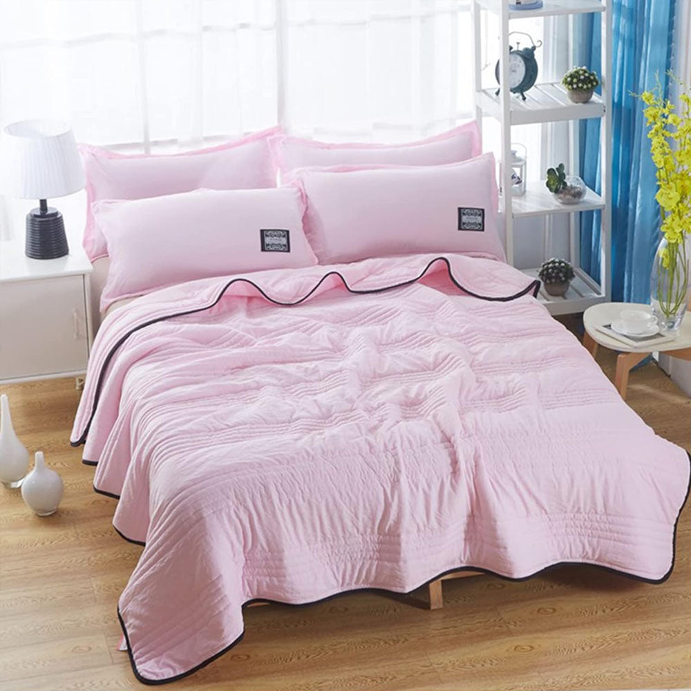 Cooling Blanket with Soft Breathable Fabric for Comfortable Sleep