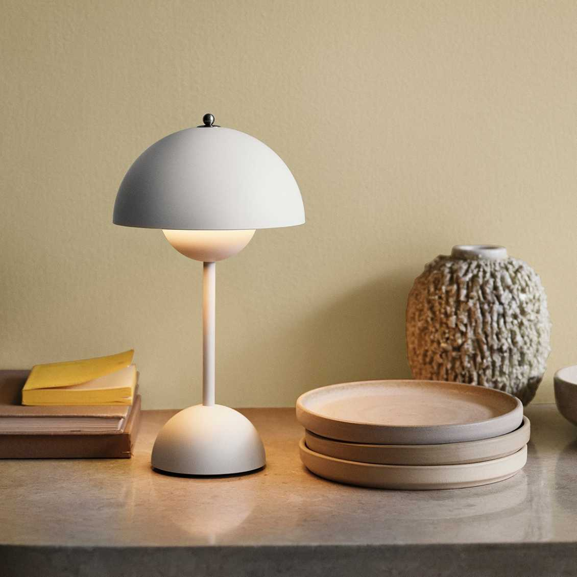 Cordless Retro LED Table Lamp with Touch Brightness Control and Warm White Light