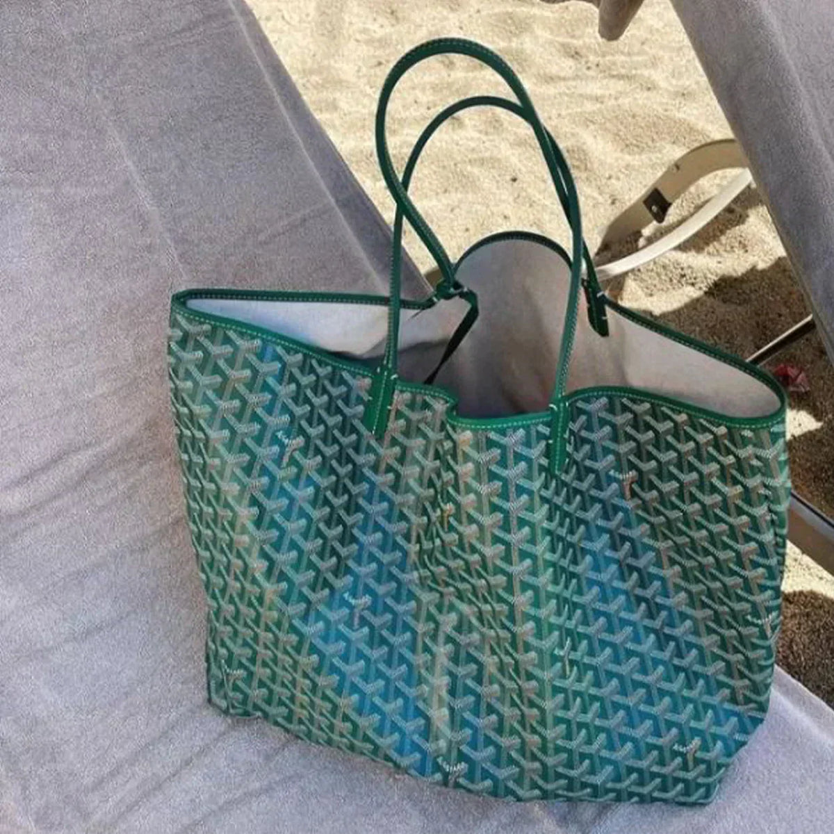 Elegant Handbag Stylish Everyday Shoulder Bag