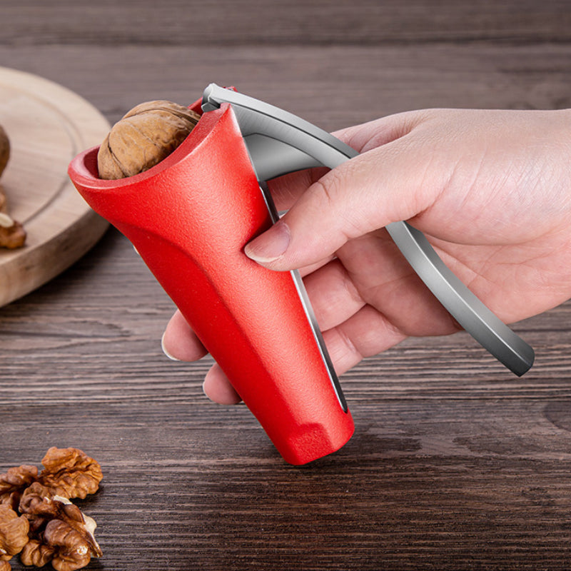 Ergonomic Aluminium Nutcracker with Curved Handle and Serrated Design