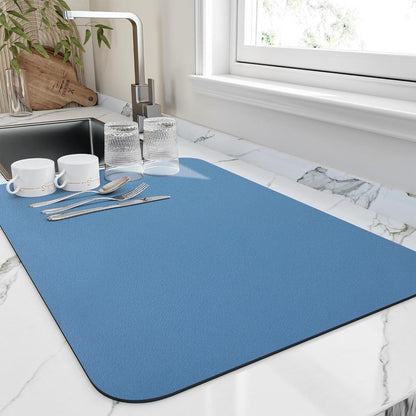 Fast-Drying Kitchen Dish Mat with Absorbent Diatomite Fibres and Roll-Up Design