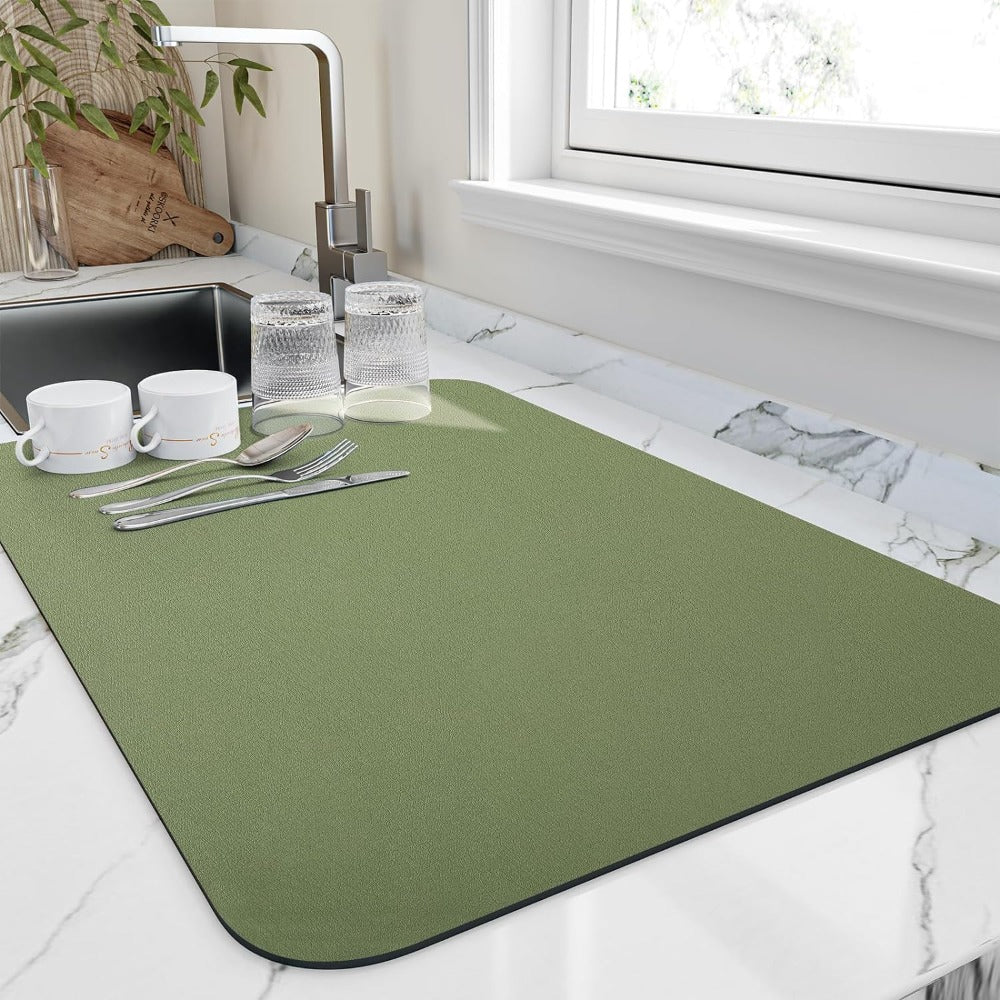 Fast-Drying Kitchen Dish Mat with Absorbent Diatomite Fibres and Roll-Up Design