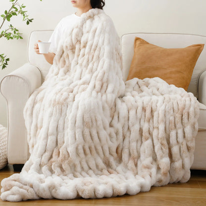 Faux Fur Throw Blanket – Double-Sided Soft Rabbit-Style Fur with Ruched Finish