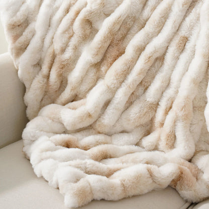 Faux Fur Throw Blanket – Double-Sided Soft Rabbit-Style Fur with Ruched Finish