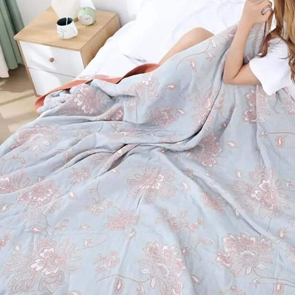 Five-Layer Cotton Gauze Blanket with Jacquard Floral Pattern