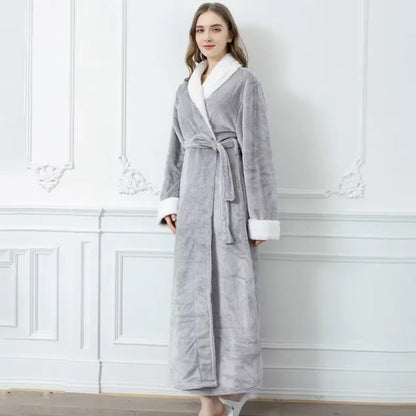 Fleece Bathrobe with Velvet-Soft Microfibre Texture and Contrast Trim