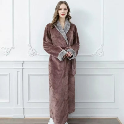 Fleece Bathrobe with Velvet-Soft Microfibre Texture and Contrast Trim