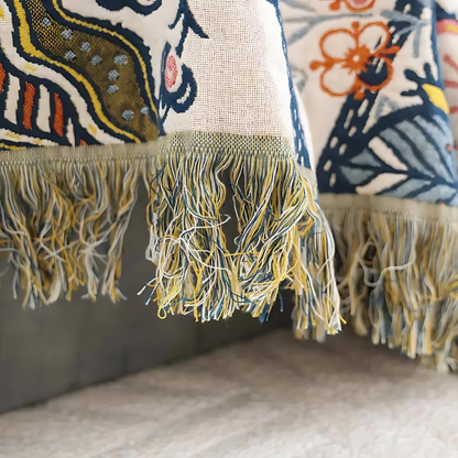 Floral Jacquard Cotton Throw – Reversible Blanket with Decorative Fringed Edges