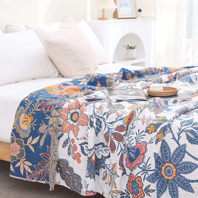 Floral Jacquard Cotton Throw – Reversible Blanket with Decorative Fringed Edges