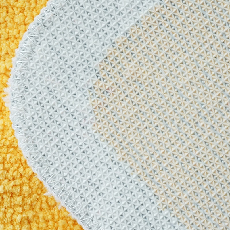 Floral Polyester Bath Mat with Soft Textured Pile and Non-Slip Backing