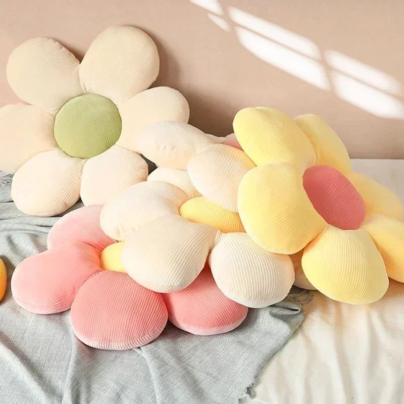 Flower-Shaped Polyester Cushion for Stylish Home Decor