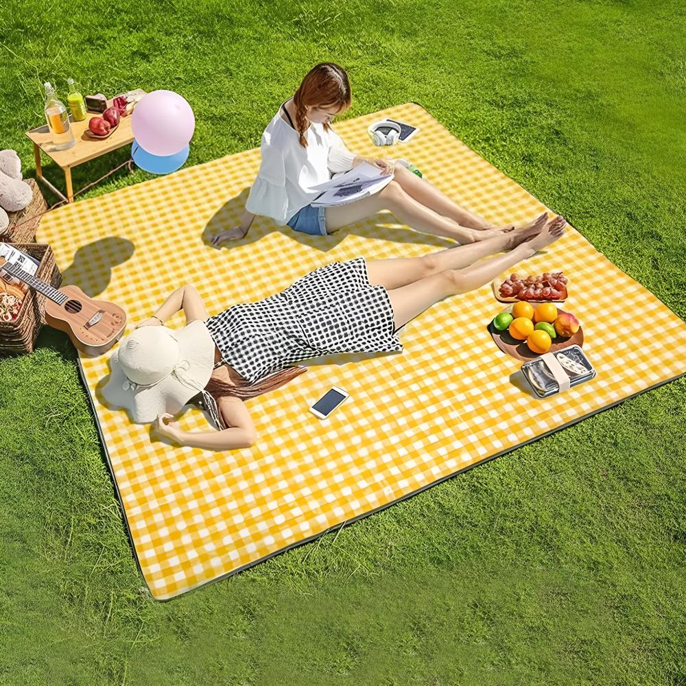 Foldable Waterproof Picnic Blanket with Soft Acrylic Top