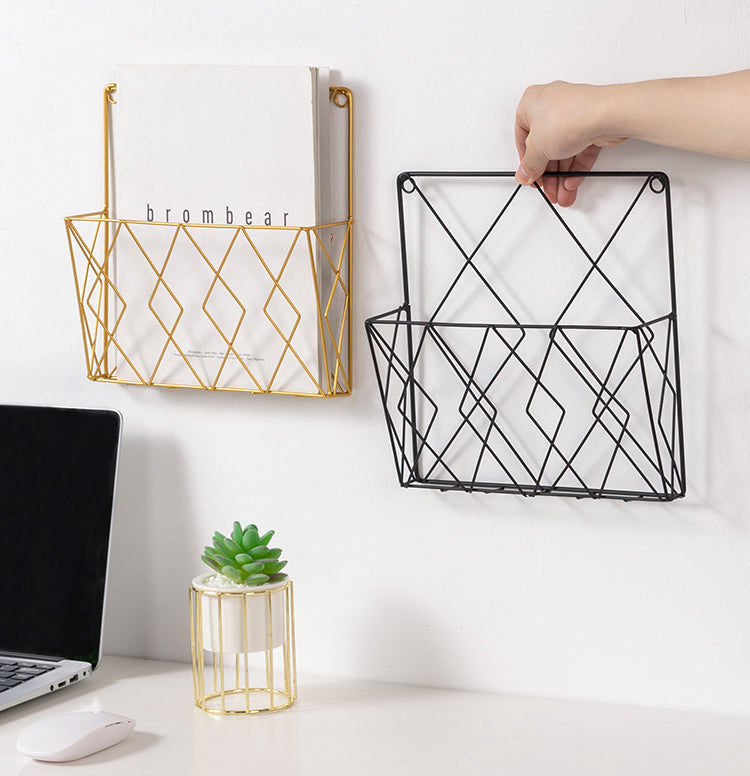 Geometric Metal Wire Magazine Rack for Wall Storage