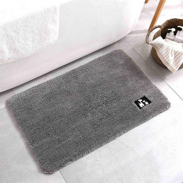 Giraffe Bath Mat with Non-Slip Backing and Absorbent Microfibre