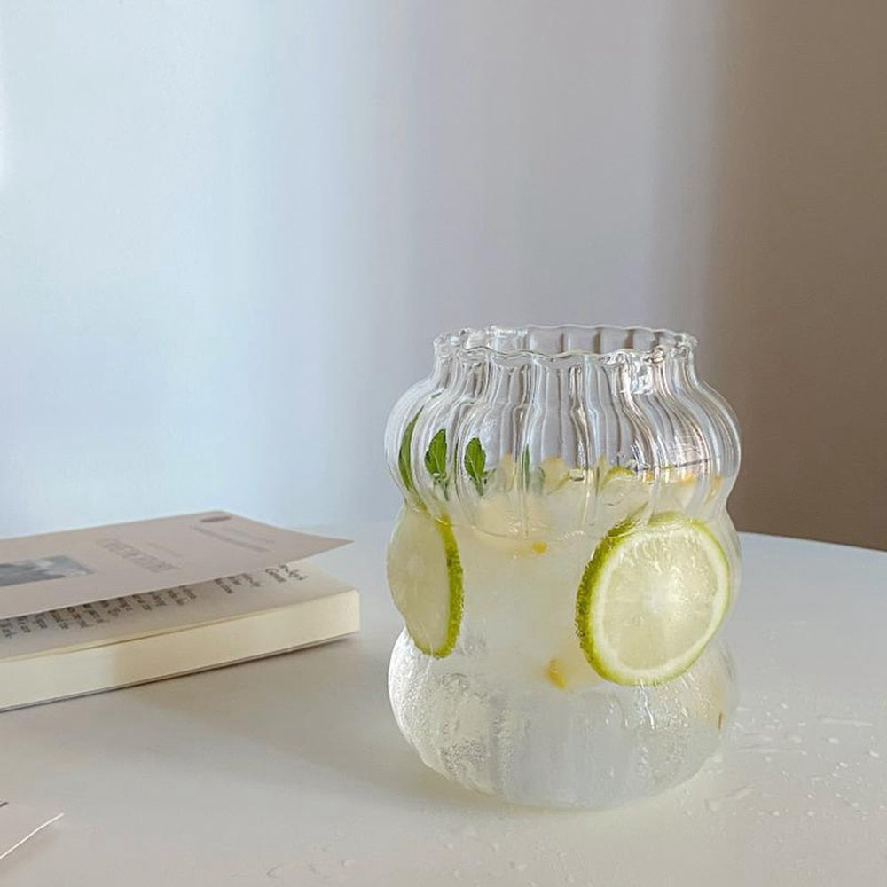 Hand-Blown Borosilicate Glass Set with Bubble Pattern for Hot and Cold Drinks