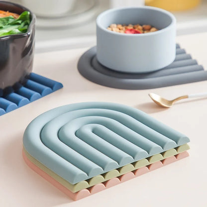Heat-Resistant Silicone Coaster Set with Non-Slip Organic Design