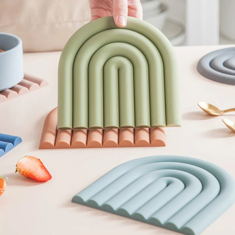 Heat-Resistant Silicone Coaster Set with Non-Slip Organic Design