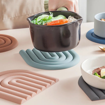 Heat-Resistant Silicone Coaster Set with Non-Slip Organic Design