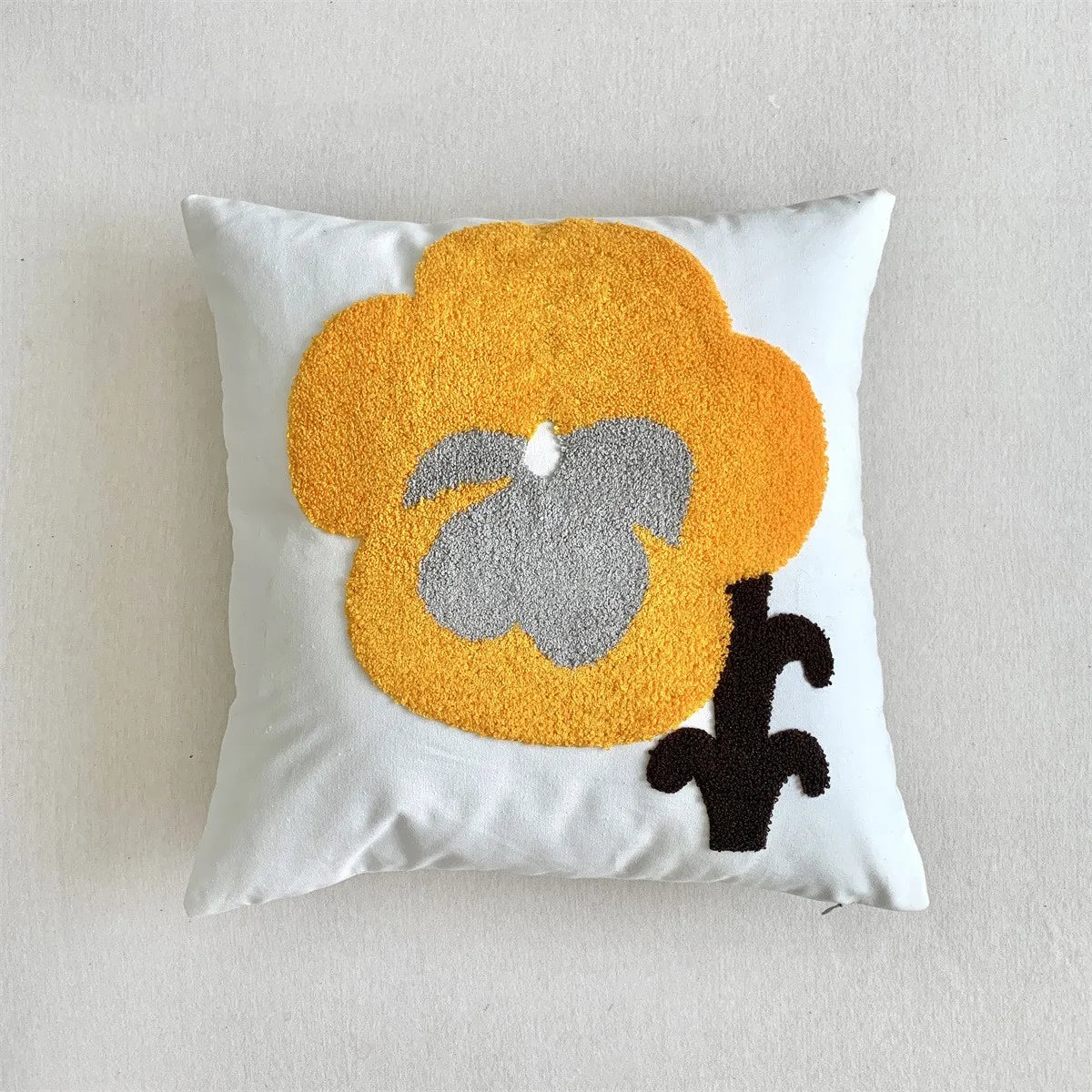 Jacquard Cushion Cover with Woven Sunflower Pattern and Hidden Zip Closure