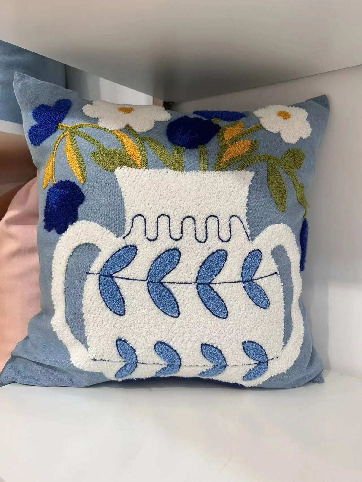 Jacquard Cushion Cover with Woven Sunflower Pattern and Hidden Zip Closure
