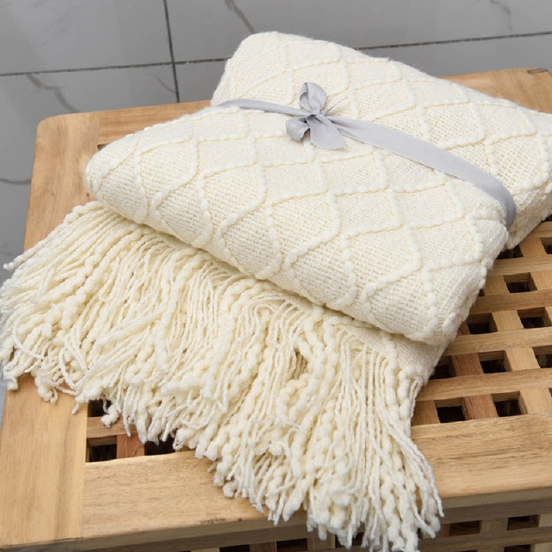 Knitted Cotton Blend Throw Blanket for Warmth and Comfort