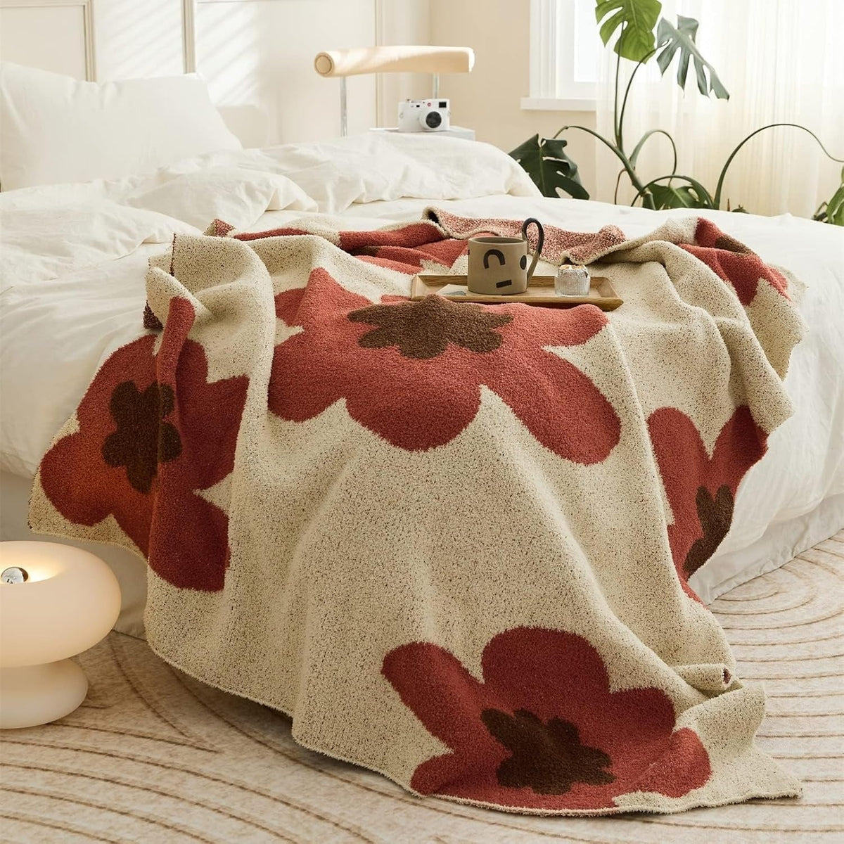 Knitted Floral Throw Blanket for Soft Warmth and Decorative Style