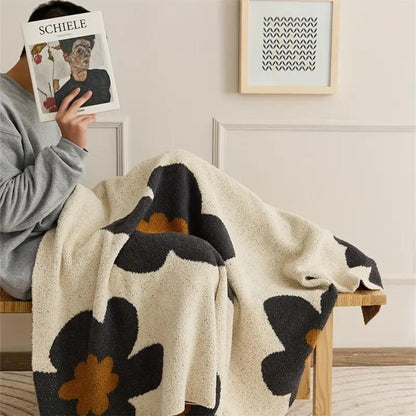 Knitted Floral Throw Blanket for Soft Warmth and Decorative Style