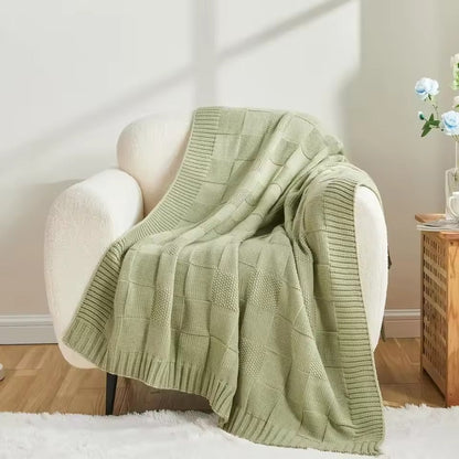Knitted Throw Blanket with Soft Breathable Texture and Ribbed Edges