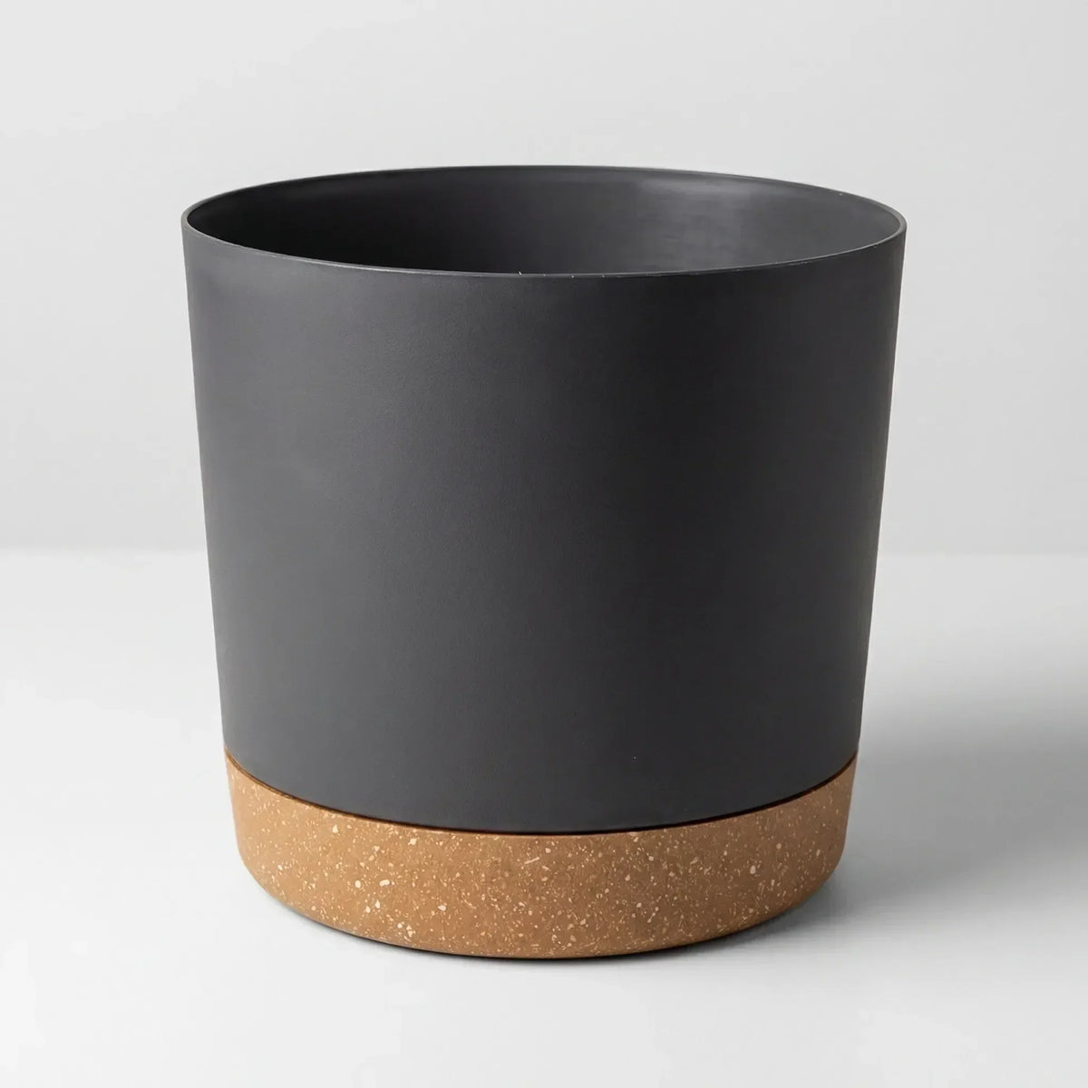 Large Lightweight Plant Pot with Drainage Holes for Indoor and Outdoor Use