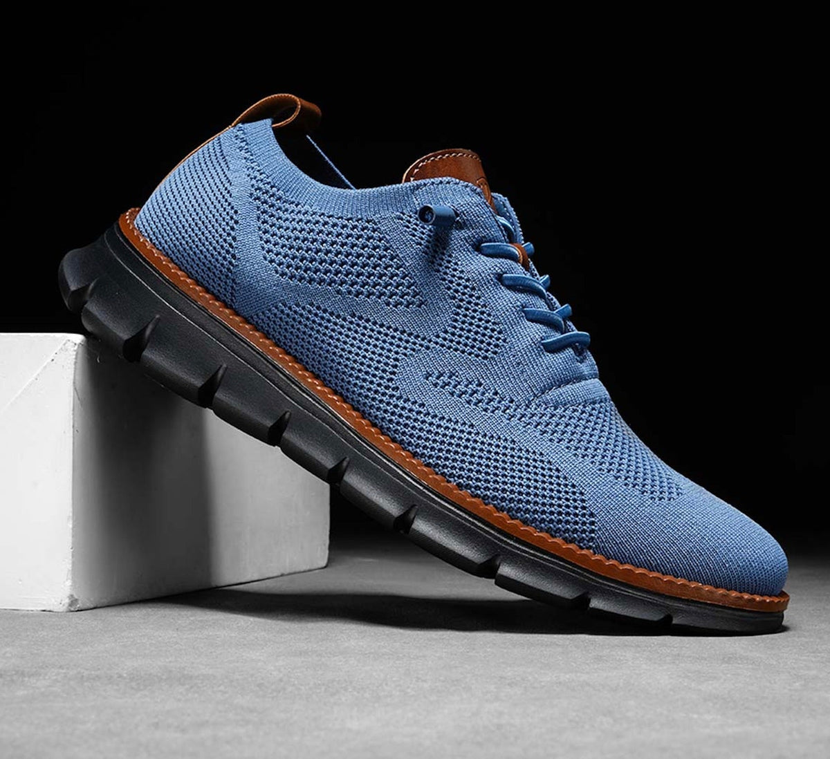 Men’s Breathable Winter Shoes with Wide Toe Box and Thermal Sole